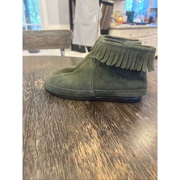 Aerosoles Linbo Green Fringe Suede Booties sz 8-1/2 NWOT - Picture 4 of 7
